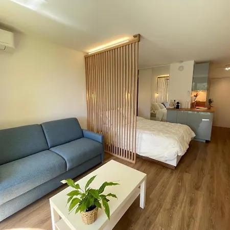 Feriehus Modern Pool Monaco Area