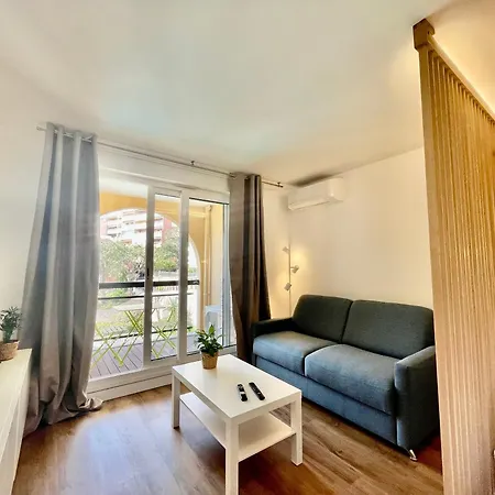 Feriehus Modern Pool Monaco Area