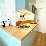 Modern Pool Monaco Area 펜션 *
