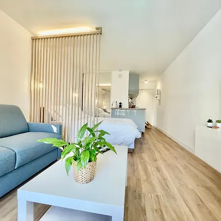 Modern Pool Monaco Area Дом отдыха Босолей